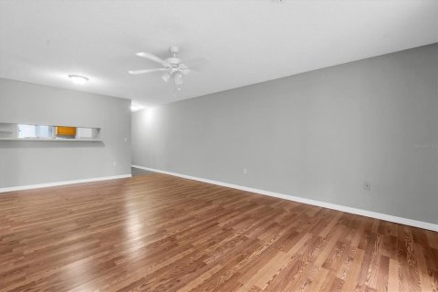 Condominio en venta en Saint Petersburg, Florida, 1 dormitorio, 70.61 m2 № 2150619 - foto 6