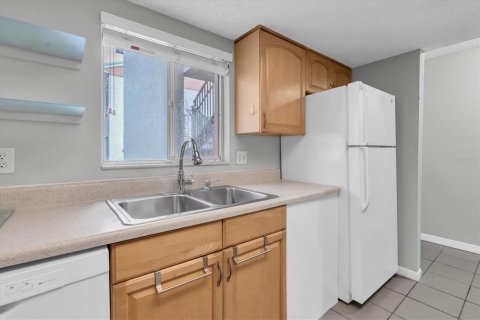 Condominio en venta en Saint Petersburg, Florida, 1 dormitorio, 70.61 m2 № 2150619 - foto 16