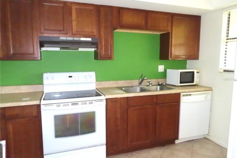 Condominio en venta en Saint Petersburg, Florida, 1 dormitorio, 62.71 m2 № 1900204 - foto 4