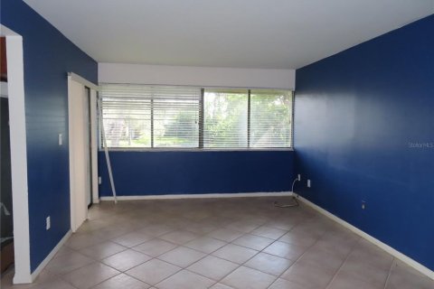 Condominio en venta en Saint Petersburg, Florida, 1 dormitorio, 62.71 m2 № 1900204 - foto 8