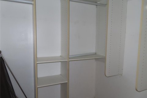 Condominio en venta en Saint Petersburg, Florida, 1 dormitorio, 62.71 m2 № 1900204 - foto 11