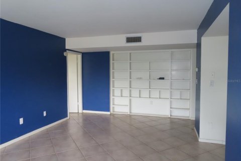 Condominio en venta en Saint Petersburg, Florida, 1 dormitorio, 62.71 m2 № 1900204 - foto 7
