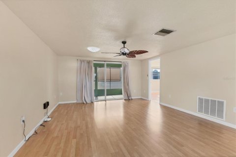 Condo in Venice, Florida, 2 bedrooms  № 1629701 - photo 8