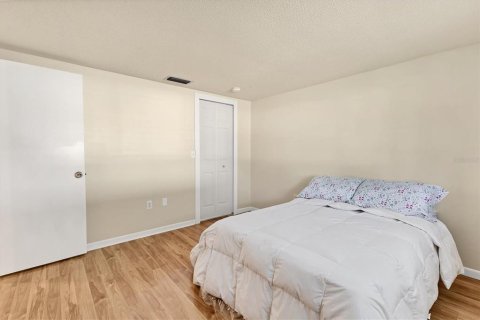 Condo in Venice, Florida, 2 bedrooms  № 1629701 - photo 26