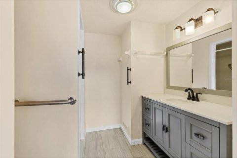 Condo in Venice, Florida, 2 bedrooms  № 1629701 - photo 23