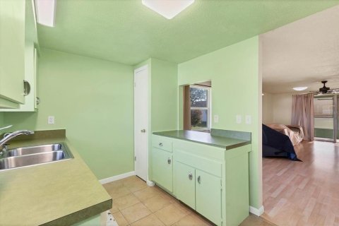 Condo in Venice, Florida, 2 bedrooms  № 1629701 - photo 14