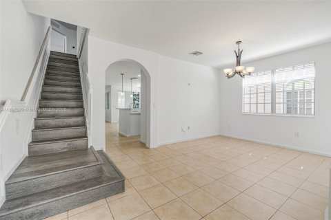 House in Homestead, Florida 5 bedrooms, 289.86 sq.m. № 1952002 - photo 5