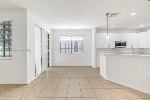 House in Homestead, Florida 5 bedrooms, 289.86 sq.m. № 1952002 - photo 11