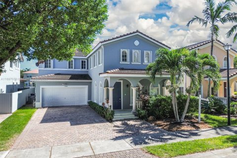 House in Homestead, Florida 5 bedrooms, 289.86 sq.m. № 1952002 - photo 2
