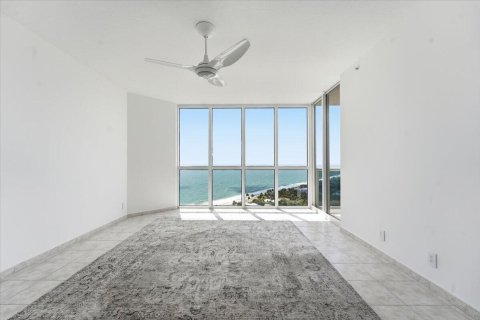 Condominio en venta en Fort Lauderdale, Florida, 3 dormitorios, 215.35 m2 № 2146917 - foto 21
