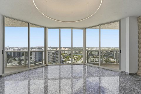Condominio en venta en Fort Lauderdale, Florida, 3 dormitorios, 215.35 m2 № 2146917 - foto 5