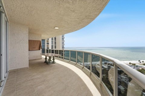 Condominio en venta en Fort Lauderdale, Florida, 3 dormitorios, 215.35 m2 № 2146917 - foto 15