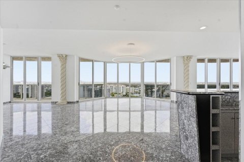 Condominio en venta en Fort Lauderdale, Florida, 3 dormitorios, 215.35 m2 № 2146917 - foto 6