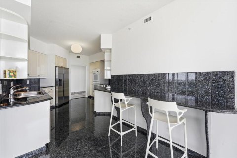 Condominio en venta en Fort Lauderdale, Florida, 3 dormitorios, 215.35 m2 № 2146917 - foto 18