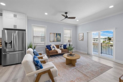 Villa ou maison à vendre à Hernando Beach, Floride: 3 chambres, 162.58 m2 № 1909866 - photo 10