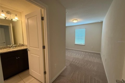 Townhouse in Davenport, Florida 5 bedrooms, 212.1 sq.m. № 1870268 - photo 13