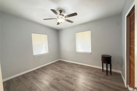 House in Port Charlotte, Florida 2 bedrooms, 110.74 sq.m. № 2239476 - photo 10