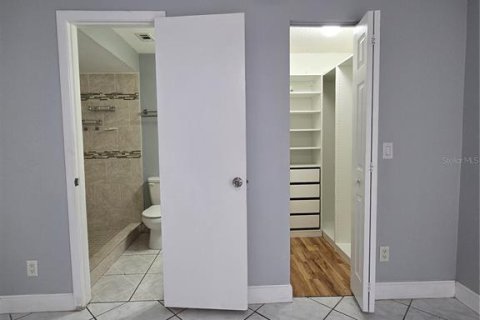 House in Tampa, Florida 3 bedrooms, 118.73 sq.m. № 2215535 - photo 11