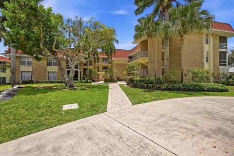 Condominio en Palm Beach Gardens, Florida, 2 dormitorios  № 2188159