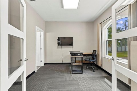 Propiedad comercial en alquiler en Port Richey, Florida, 183.11 m2 № 2388853 - foto 28