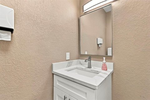 Propiedad comercial en alquiler en Port Richey, Florida, 183.11 m2 № 2388853 - foto 22