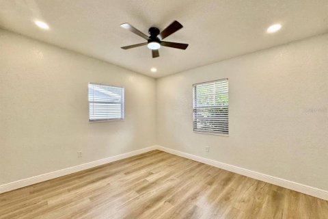 Casa en alquiler en Tampa, Florida, 3 dormitorios, 136.75 m2 № 1835258 - foto 17