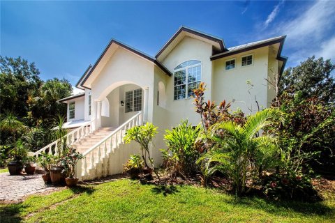House in Wimauma, Florida 4 bedrooms, 335.84 sq.m. № 1881377 - photo 2