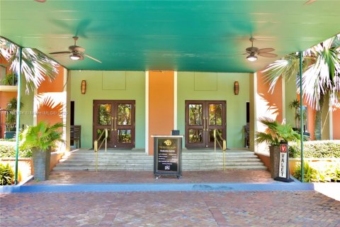 Condominio en alquiler en Miami, Florida, 1 dormitorio, 52.03 m2 № 2060054 - foto 18