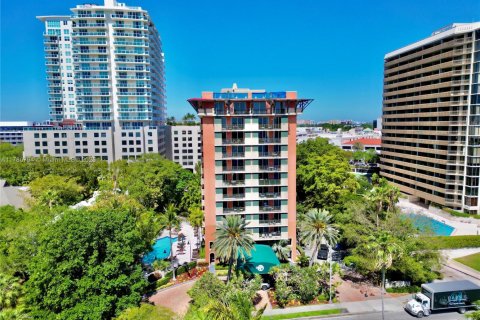 Condominio en alquiler en Miami, Florida, 1 dormitorio, 52.03 m2 № 2060054 - foto 15