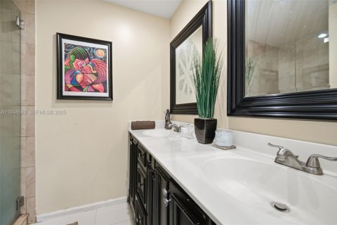 Adosado en venta en Coral Springs, Florida, 2 dormitorios, 119.29 m2 № 1994558 - foto 13