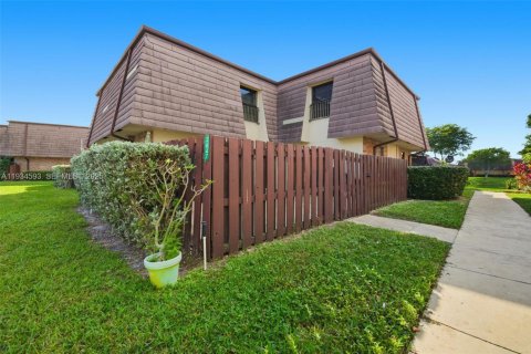 Adosado en venta en Coral Springs, Florida, 2 dormitorios, 119.29 m2 № 1994558 - foto 20