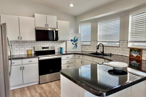 Casa en venta en Okeechobee, Florida, 3 dormitorios, 99.96 m2 № 2193158 - foto 3