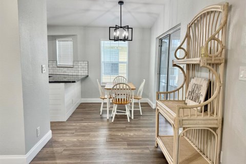Casa en venta en Okeechobee, Florida, 3 dormitorios, 99.96 m2 № 2193158 - foto 4