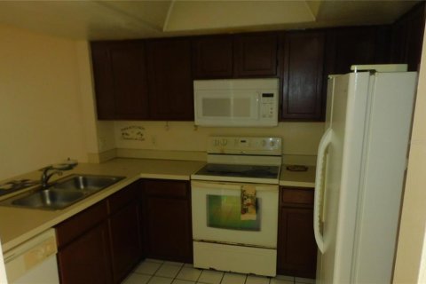 Touwnhouse à louer à Kissimmee, Floride: 2 chambres, 117.52 m2 № 2419131 - photo 4