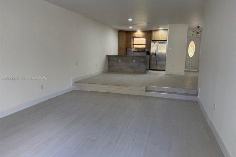 Touwnhouse à louer à Doral, Floride: 2 chambres, 144 m2 № 2066510 - photo 6