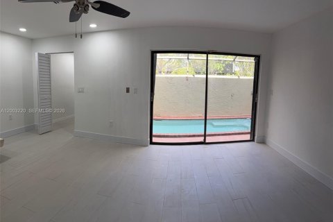 Touwnhouse à louer à Doral, Floride: 2 chambres, 144 m2 № 2066510 - photo 11