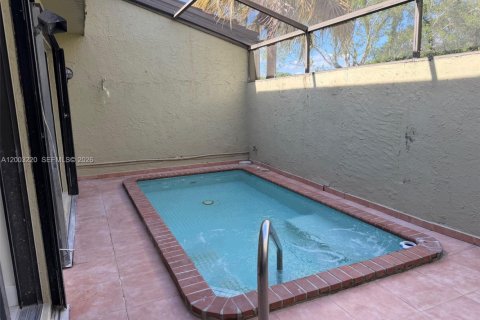 Touwnhouse à louer à Doral, Floride: 2 chambres, 144 m2 № 2066510 - photo 25