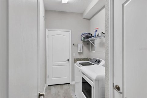 Casa en venta en Bradenton, Florida, 4 dormitorios, 209.68 m2 № 1805229 - foto 26