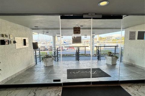 Снять в аренду кондоминиум в Клируотер, Флорида 4 комнаты, 117.89м2, № 1562550 - фото 15