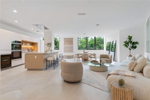 Condo in Bay Harbor Islands, Florida, 3 bedrooms  № 2060859