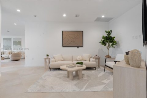 Condo in Bay Harbor Islands, Florida, 3 bedrooms  № 2060859 - photo 9