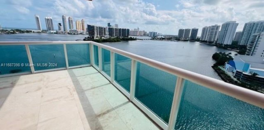 Appartement à Aventura, Floride 3 chambres, 197.88 m2 № 1865074