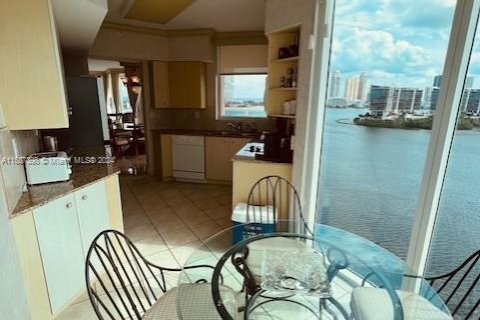 Apartamento en alquiler en Aventura, Florida, 3 dormitorios, 197.88 m2 № 1865074 - foto 6