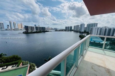 Apartamento en alquiler en Aventura, Florida, 3 dormitorios, 197.88 m2 № 1865074 - foto 2
