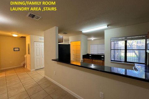 Touwnhouse à vendre à Cutler Bay, Floride: 3 chambres, 140.75 m2 № 2249179 - photo 10