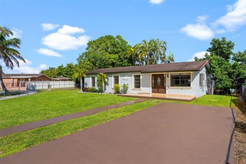 Villa ou maison à vendre à Homestead, Floride: 4 chambres, 172.15 m2 № 1954010 - photo 28