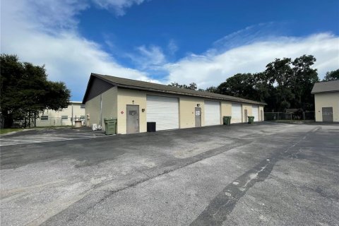 Propiedad comercial en alquiler en Leesburg, Florida, 1393.53 m2 № 1824010 - foto 5