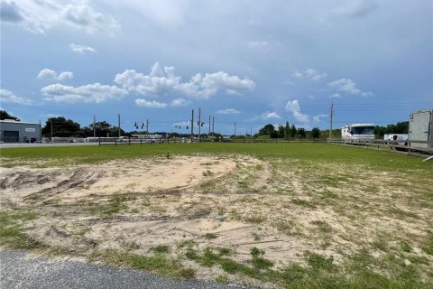 Propiedad comercial en alquiler en Leesburg, Florida, 1393.53 m2 № 1824010 - foto 10