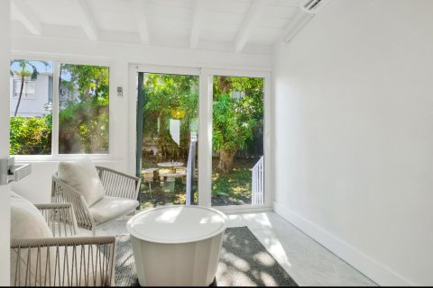 Villa ou maison à louer à Miami Beach, Floride: 3 chambres, 124.86 m2 № 2089523 - photo 9