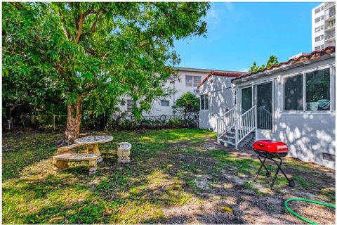 Villa ou maison à louer à Miami Beach, Floride: 3 chambres, 124.86 m2 № 2089523 - photo 3